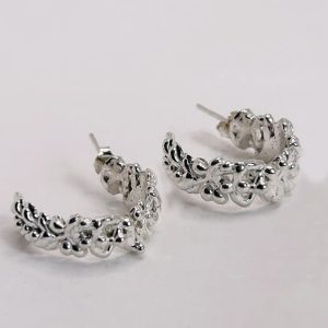 FLUID SILVER LOOPS