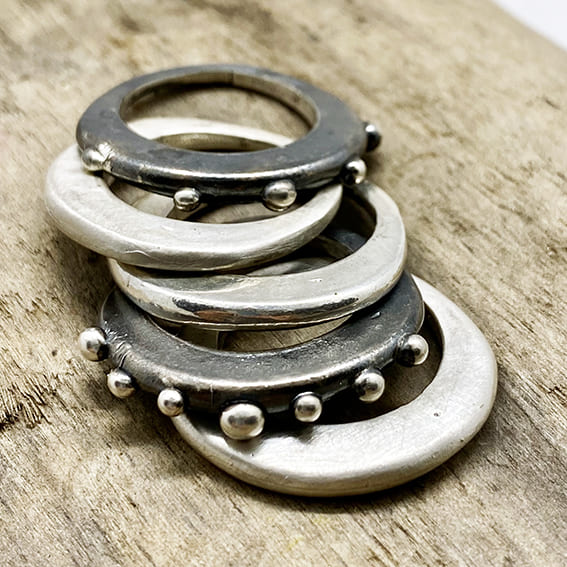 Stack rings
